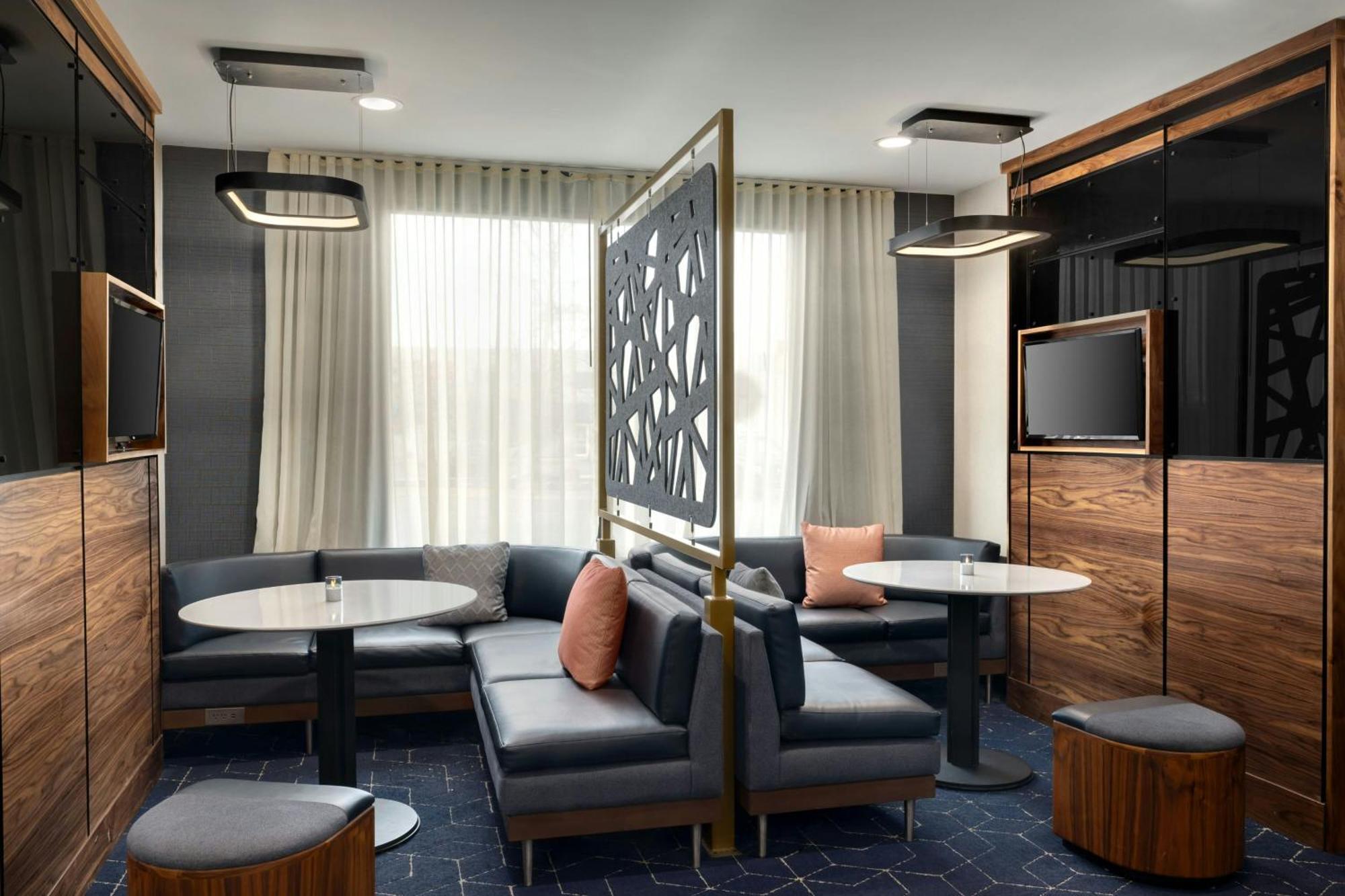 Courtyard By Marriott Kokomo Exterior foto